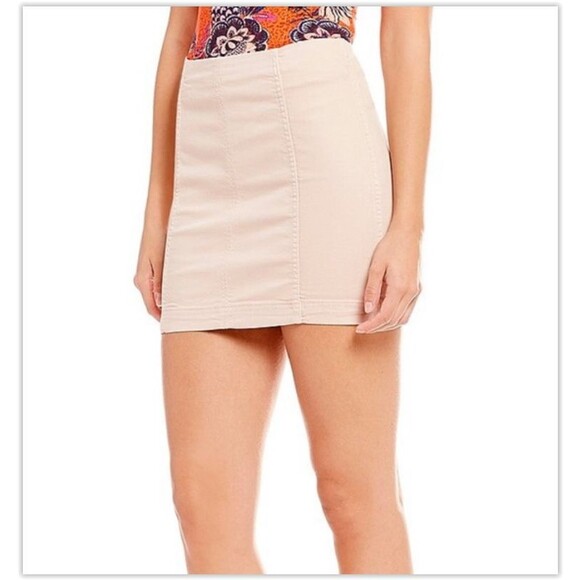 NWT Free People Stretch Fine Wale Corduroy Mini Skirt Ecru Ivory, size 12 - Picture 1 of 8